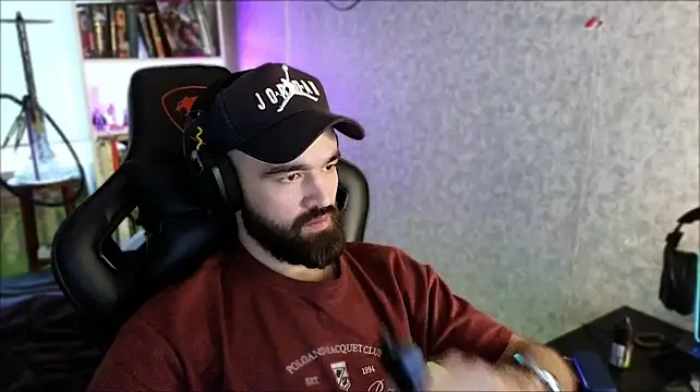Chat +18 de _Serious_Man ao vivo