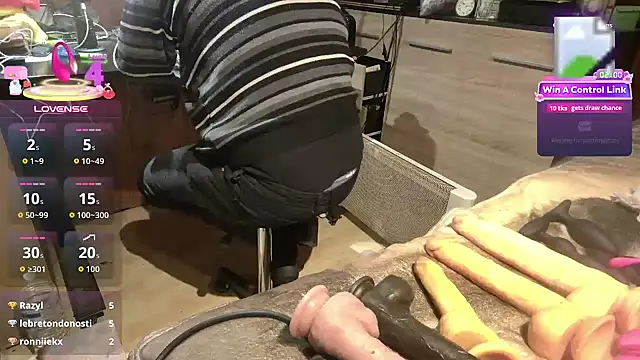 misteryman1956's Live XXX Chat