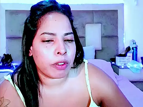 indiantopaz694u's Live XXX Chat