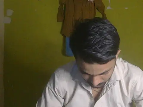 XXX chat uživo modela Stubborndesiboy