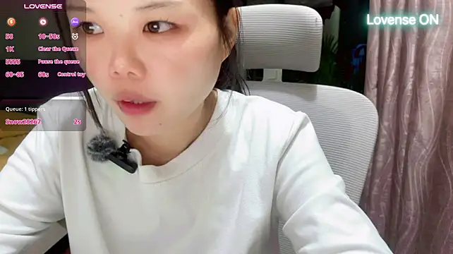 xiaosu22 Adlı Modelin Canlı XXX Sohbeti