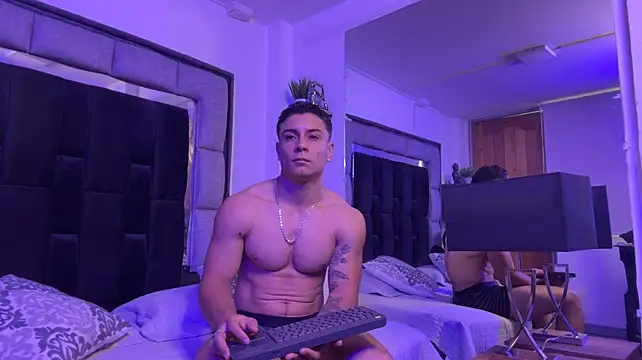 Živý XXX chat MR_MUSCLE