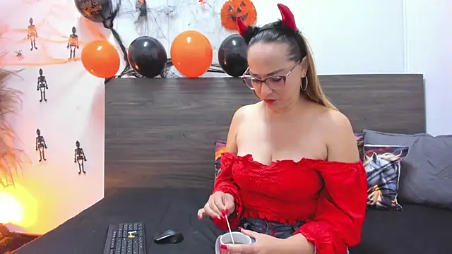 KahiaSmith live XXX chat