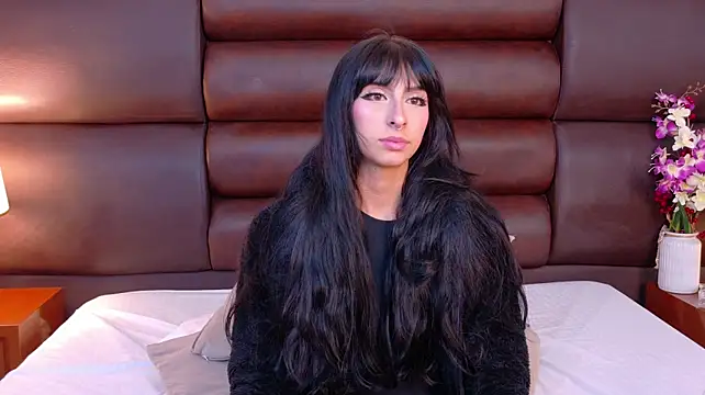 LaylaaDoll 现场XXX聊天