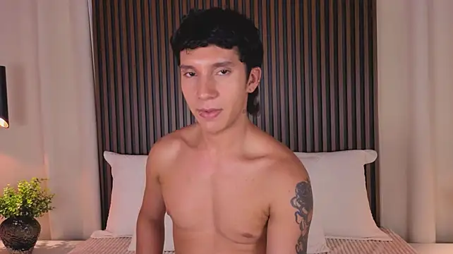 JacoboSwam Chat XXX in diretta