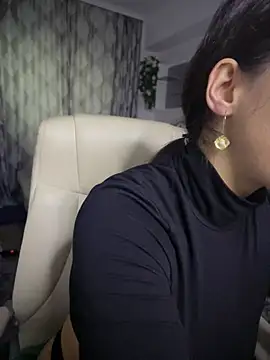 Czat XXX na żywo – HotXMom_