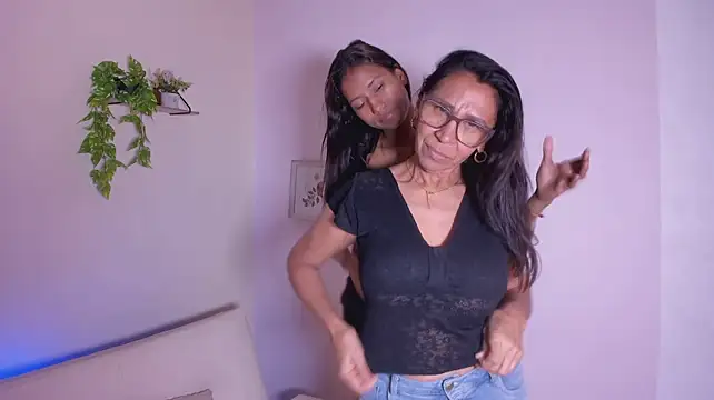 Secret_fantassy লাইভ XXX চ্যাট