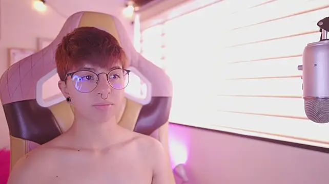 Chat XXX ao vivo de tommy_blue
