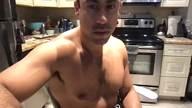 Chat XXX en directo de BigGuyMuscle