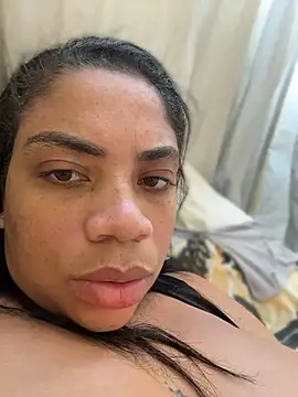 Bellamorena Adlı Modelin Canlı XXX Sohbeti