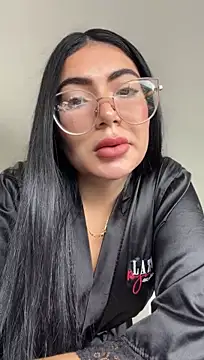 Mia_222 লাইভ XXX চ্যাট