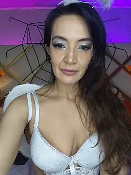 AmyRox_ Adlı Modelin Canlı XXX Sohbeti