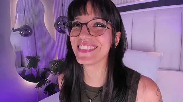 แชท XXX สดของ ViolettaColinss