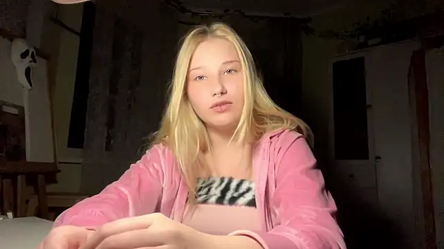 KayleighIacovone's Live XXX Chat