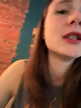 Dina_Tease Adlı Modelin Canlı XXX Sohbeti