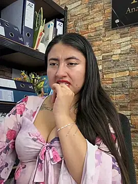 _Sarah-Office1n Live XXX chat