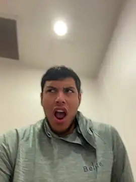 Chat +18 de StrokingDaddy4 ao vivo