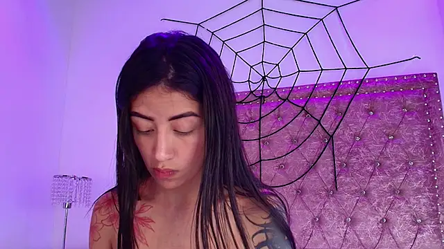 Juless_cornett Adlı Modelin Canlı XXX Sohbeti
