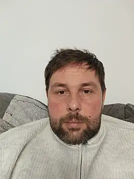 broots91 Live XXX-Chat