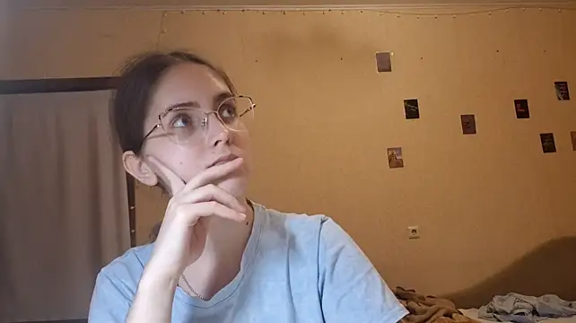 Chat XXX en directo de Katelemon
