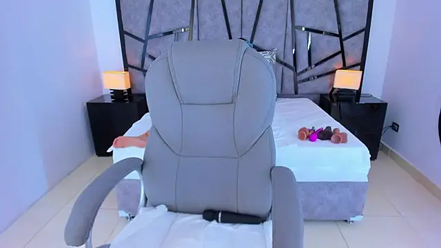 JeinnoveMontenegr0 Adlı Modelin Canlı XXX Sohbeti
