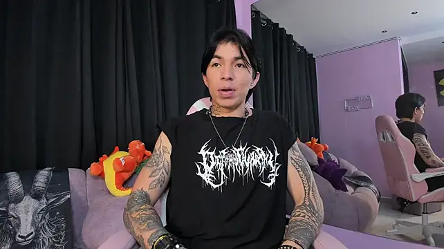 Chat XXX ao vivo de Maxi_Corean