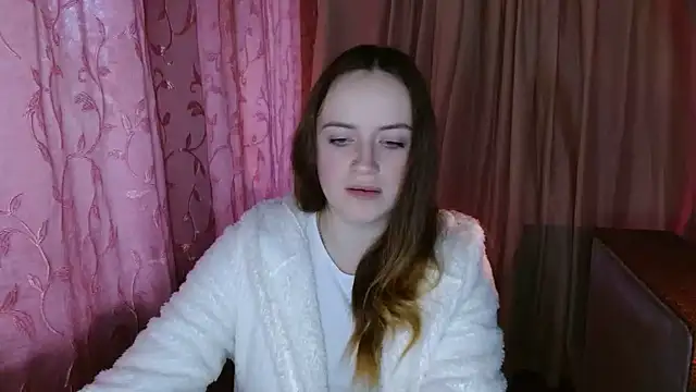ElinaStar00's Live XXX Chat