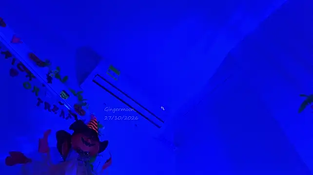 GingerMoon_'s Live XXX Chat