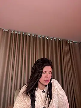 Aliinak's Live XXX Chat