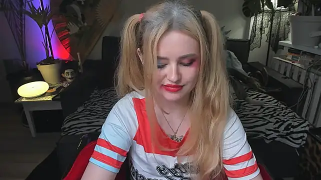 Alexa_Pirs' Live XXX Chat