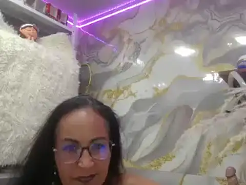 Milf_vianca's Live XXX Chat