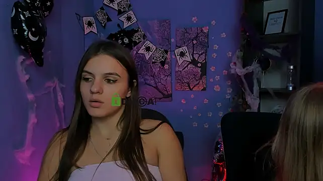 lisa_dark_ Chat XXX in diretta