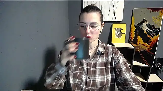 lady_olivia_: απευθείας συνομιλία ΧΧΧ