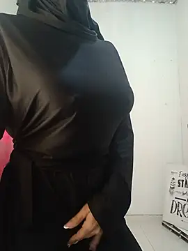 aisha-faraah's Live XXX Chat
