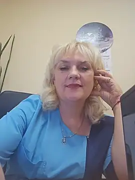 AliceStar333's Live XXX Chat