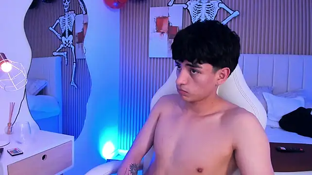 Онлайн чат XXX Filiph_Sterliing
