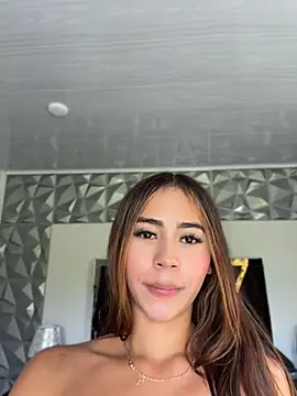 princess_liz69 Adlı Modelin Canlı XXX Sohbeti