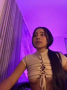 Chat +18 de maliha_ec ao vivo