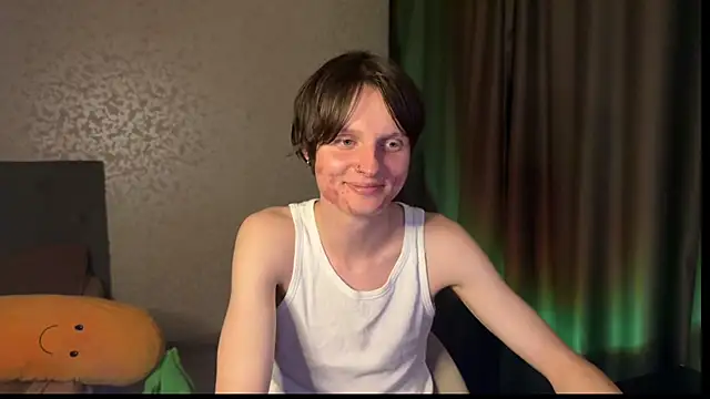צ'אט XXX בשידור חי של hotcutJake