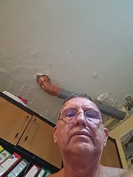 XXX chat uživo modela Robotnikm