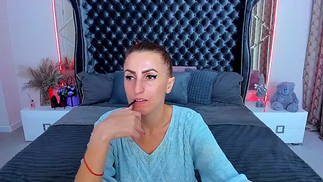 Rebecca_Diamond 现场XXX聊天