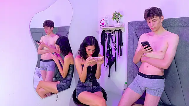 دردشة ThreeForFun_OS الجنسية المباشرة