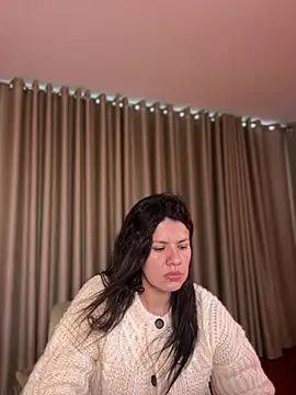Aliinak Chat XXX in diretta