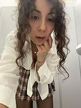 צ'אט XXX בשידור חי של choco__latte