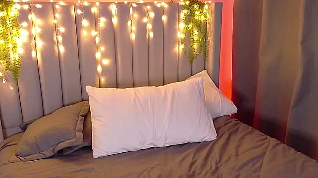Онлайн чат XXX Sarah_Cute028