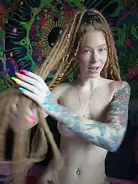 LucidLucyn Live XXX chat