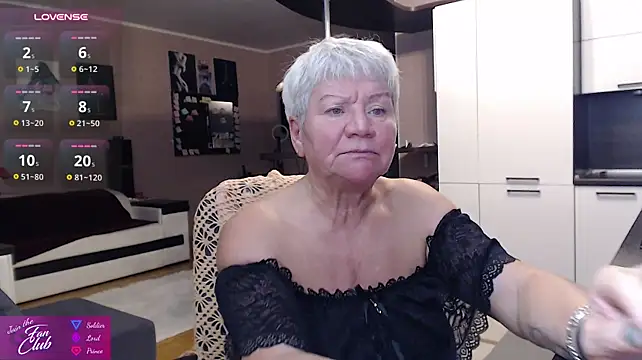 roxana_brooks: απευθείας συνομιλία ΧΧΧ