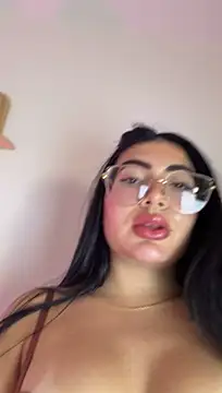 Mia_222's Live XXX Chat