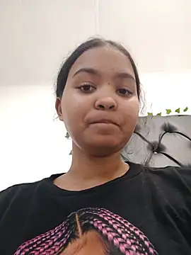 Chat +18 de indianaphrodite1 ao vivo