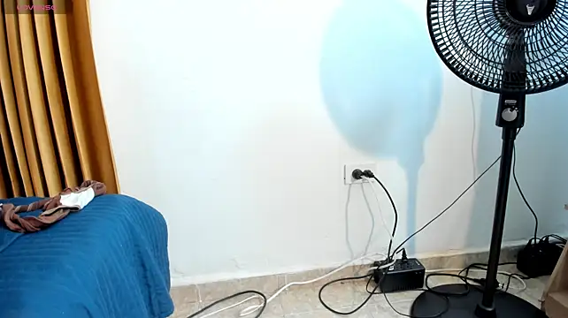 Yarha_Valois' Live XXX Chat